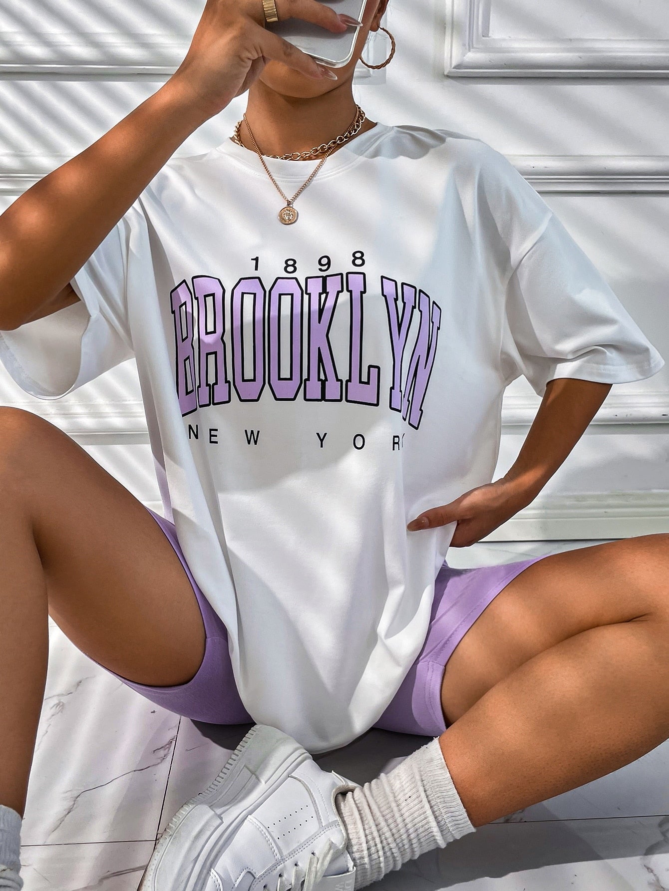 Vintage Oversized Women 1898 Brooklyn New York T-Shirt